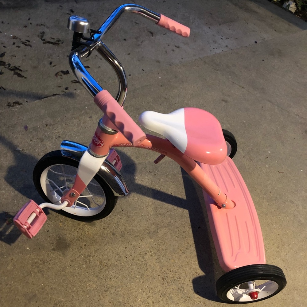 Radio Flyer Pink & White Tricycle  ( Ages 2-5yrs)